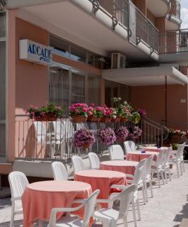 Hotel Arcade - Rímini - 9