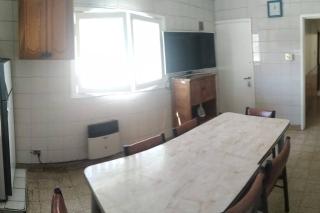 Casa amplia y céntrica para 2-6 personas. Cochera. - San Juan - 1