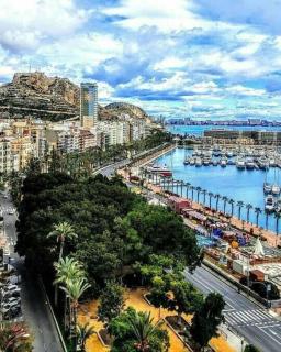 ÁTICO CÉNTRICO JUNTO A LA PLAYA - 1