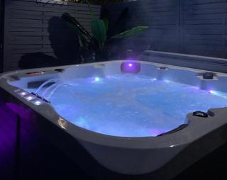 La biche au bois piscine chauffee jacuzzi - Cazals - 7