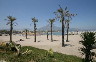 Luxury 3 Bed Townhouse in Puerto Banus Marbella - Marbella - 2