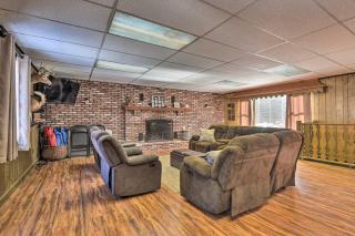 Serene Saxton Lodge 7 Mi to Lake Raystown! - Barnettstown - 7