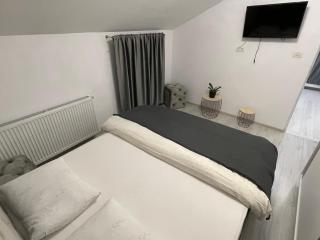 Jolie Luxury Apartments II - Timişoara - 3