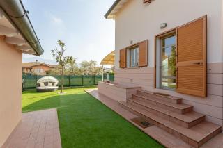 Villino Esse, Libero su 4 Lati più Dependance nel cuore della Versilia - Marina di Pietrasanta - 3