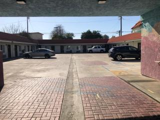 The Fly Inn Motel - 5