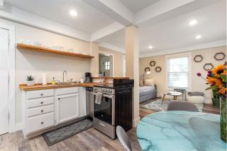 Modern Duplex Downtown AC Walkable - 3