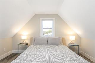 Modern Mid-Century Downtown AC Walkable - 6