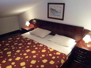 Villa Sara Guesthouse - Sveti Stefan - 9