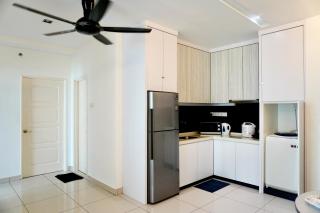 Gurney Drive Mansion One Serviced Apartment - 8