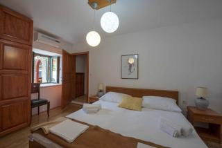 Stone house Morlako - with pool - 9