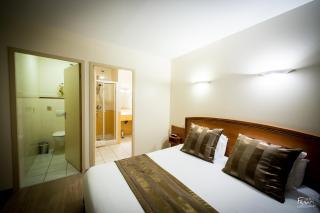 Hotel Le Lion d'Or - Saint-Geniez-dʼOlt - 8