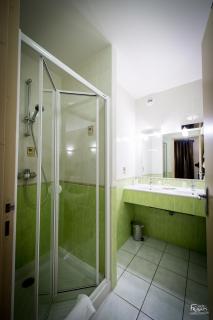 Hotel Le Lion d'Or - Saint-Geniez-dʼOlt - 1
