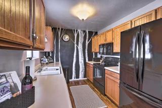 Cozy Munds Park Cabin - Hike, Fish and Explore! - Munds Park - 2