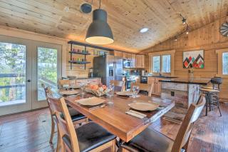2 Mi to St Marys Glacier Modern Cabin with Hot Tub - Idaho Springs - 4