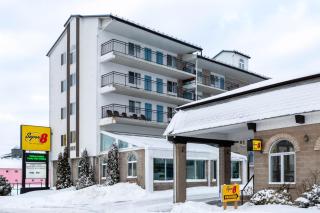 Super 8 by Wyndham Niagara Falls by the Falls - Niagara Falls - 2