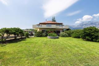 Effie Beach Front Apartment with Pool - 2