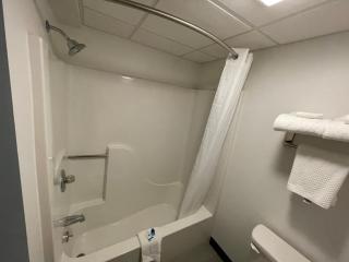 Travelodge by Wyndham Lamoni - 2