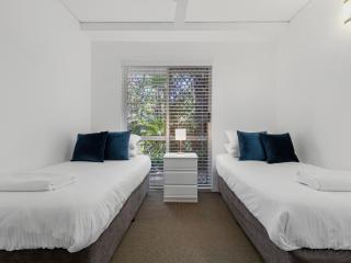 Picture Point 4 - 500m to Hastings St & Noosa Beach - 2