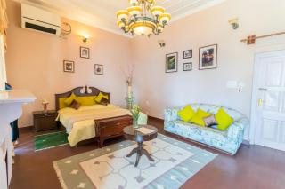 Tree of Life Grand Oak Manor Binsar - 9