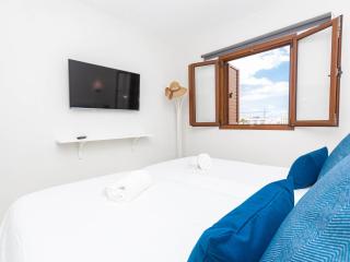 Navy style friendly Holiday Home - 2