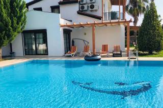 Fun&Sun Luxury River Villa With Amazing Landscape - Belek - 0