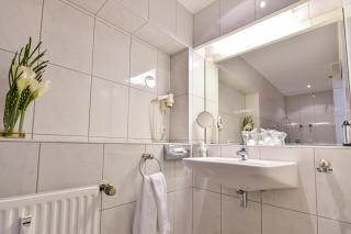 STADT HOTEL Iserlohn - 2