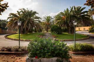 Hotel Selva Candida - Selva Candida - 9