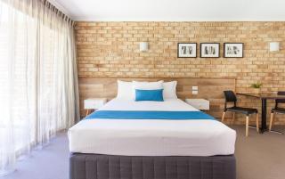 Sunshine Coast Motor Lodge - Woombye - 1