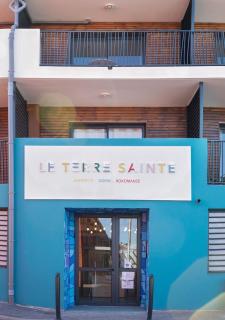 HÔTEL LE TERRE SAINTE - Saint-Pierre - 0