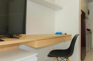 Simply Minimalist Studio at Casa De Parco Apartment By Travelio - 3