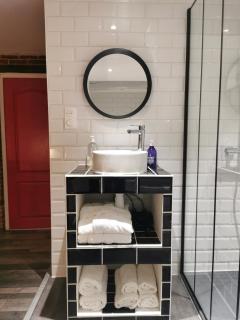 Appartement jacuzzi privatif : Urban Love - Verneuil d’Avre et d’Iton - 5