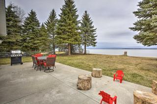 Peaceful Lakefront Houghton Lake Property with Patio - Houghton Lake - 9