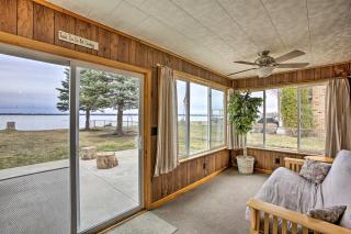 Peaceful Lakefront Houghton Lake Property with Patio - Houghton Lake - 8