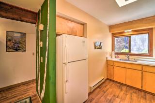 Quiet Home with Graeagle Meadows Golf Course View! - Graeagle - 4