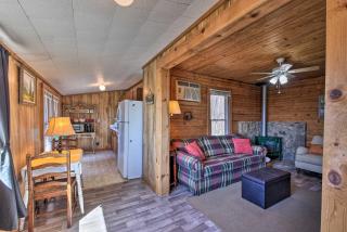 Secluded Ridgetop Hideaway with Valley Views! - 5