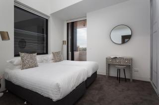 Stylish 2-Bed Apartment with BBQ Patio Near Beach - Sídney - 5