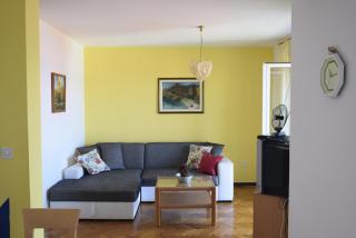 Holiday apartment with a balcony and sea view, just 300 metres from the beach - Bol - 8