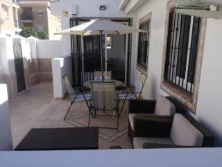 2 bedroom newly renovated bungalow close to bars & restaurants - Los Alcázares - 8
