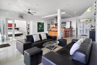 Villa Ginborn amazing 5-Bedroom Sea-View Pool Villa 5 Minutes to Kata Beach - 1