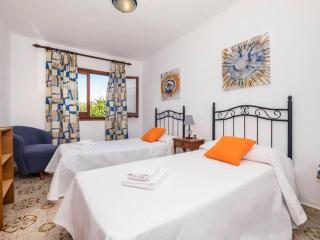 Great Son Bou Villa Casa Lucia 3 Bedroom Family Villa Large Spacious Pool Area Sea Views - 1