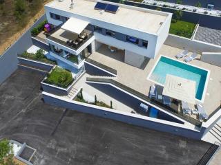 Villa Forti Dva - 5 Bedroom Modern Villa - Sister Villa Available - Sea Views - Omiš (Almissa) - 1
