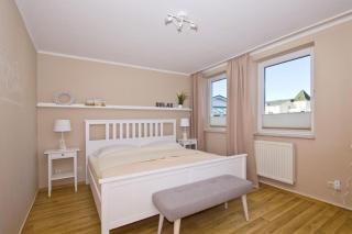 Ferienwohnung mit Balkon, gratis Nutzung vom AHOI Erlebnisbad und Sauna in Sellin - Haus Strandeck FeWo 20 - Göhren - 2