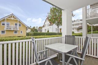 Balkon, gratis Nutzung vom AHOI Erlebnisbad und Sauna in Sellin - Villa Karola FeWo 04 - Göhren - 1