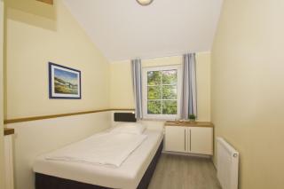 FeWo mit Balkon, gratis Nutzung vom AHOI Erlebnisbad und Sauna in Sellin - Haus Blick zur See FeWo 14 - Göhren - 2