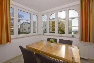 FeWo mit Meerblick, gratis Nutzung vom AHOI Erlebnisbad und Sauna in Sellin - Haus Blick zur See FeWo 01 - Göhren - 1