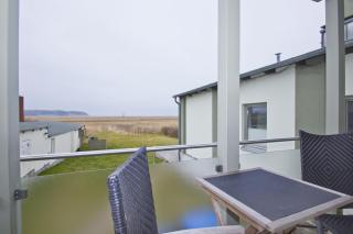 Balkon mit Meerblick, ruhige Lage - Ferienhaus Distelfink FeWo 02 - Groß Zicker - 3