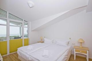 mit Meerblick und Balkon, gratis Nutzung vom AHOI Erlebnisbad und Sauna in Sellin - Meeresblick FeWo 17 - Göhren - 3