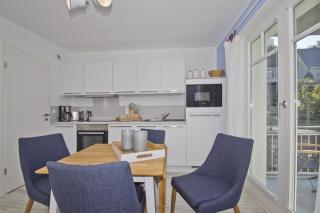 moderne Ferienwohnung mit Balkon, Meerblick - Ferienresidenz Zwei BoddenFeWo 1-2 - Lietzow - 1