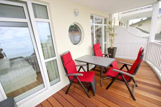 mit Meerblick und Balkon, gratis Nutzung vom AHOI Erlebnisbad und Sauna in Sellin - Meeresblick FeWo 37 - Göhren - 2