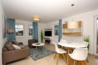 strandnahe FeWo mit Terrasse, gratis Nutzung vom AHOI Erlebnisbad und Sauna in Sellin - Rex Rugia FeWo 13-4 - Lobbe - 4